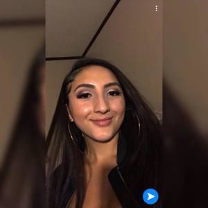 Meet your Posher, Alexandra